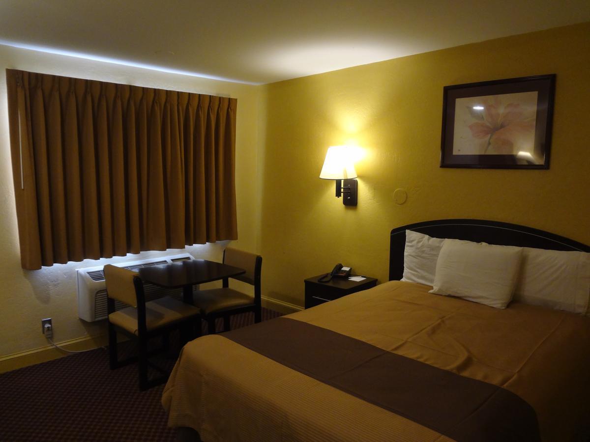 Americas Best Value Inn - Goldsboro Exterior foto