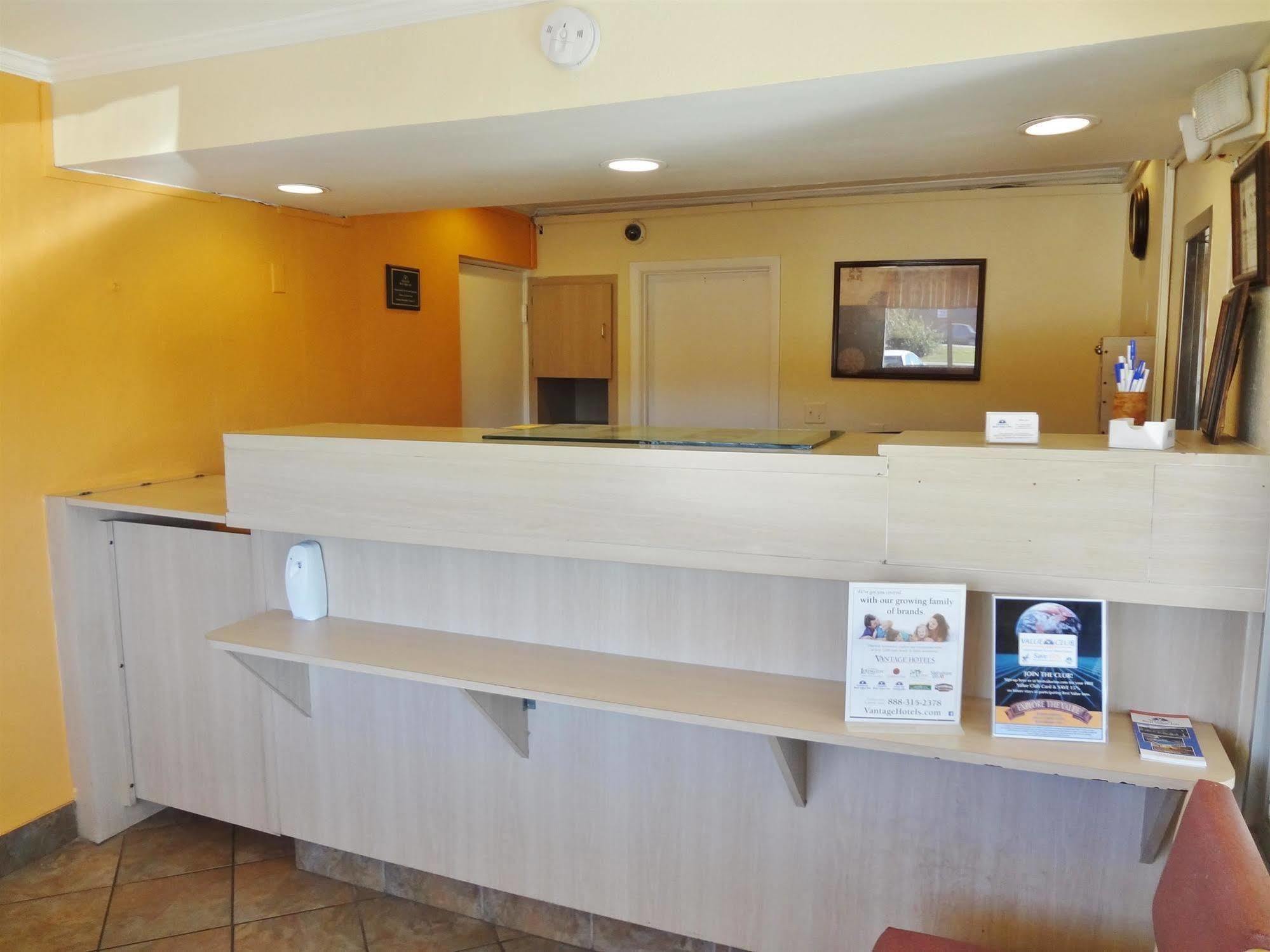 Americas Best Value Inn - Goldsboro Exterior foto